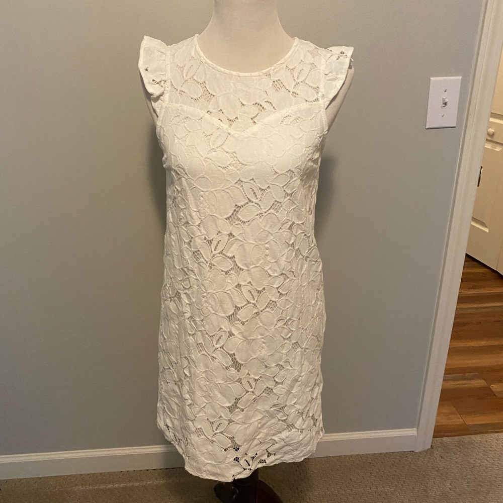 White lace dress